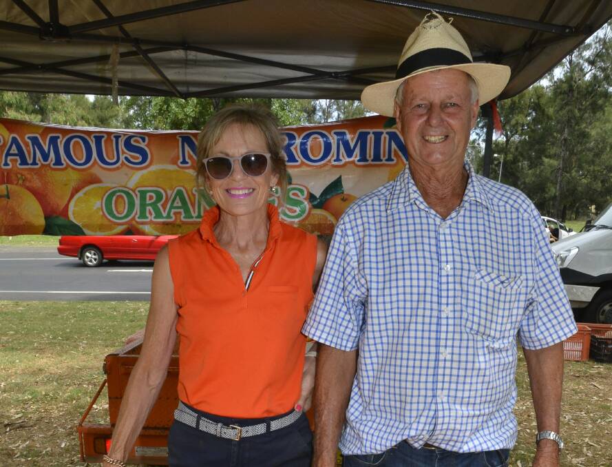 Judy Barlow and Tony Barlow of Narromine Oranges are regulars and among the most popular stallholders at the Dubbo Farmers Markets.