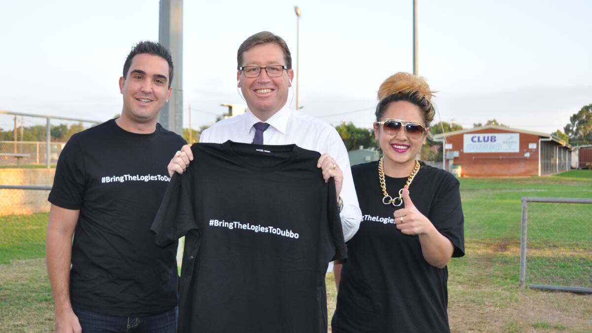 LOGIES BID: Former radio duo Chris Sewell and Juelz Jarry with Dubbo MP Troy Grant, have campaigned for the Logies in Dubbo. Photo: SUPPLIED