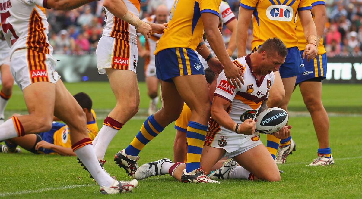 OH YEAH: Tariq Sims scored two tries for Country at Mudgee in 2012 and is keen for another big performance on Sunday. Photo: GETTY IMAGES