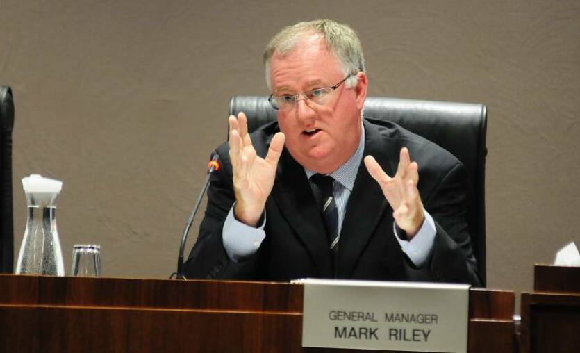 The future of Dubbo Regional Council general manager Mark Riley will be finalised at a meeting of council on Monday night.