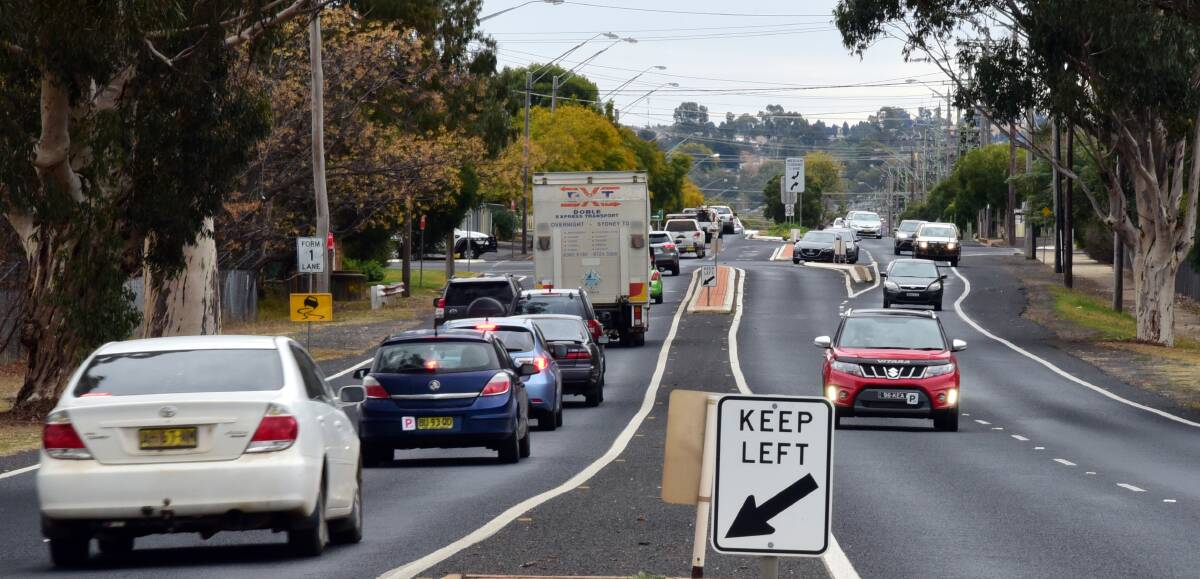 Widen it: Making Cobra Street four lanes wide would reduce congestion in Cobra Street, two Dubbo Regional Council candidates have said. Photo: BELINDA SOOLE