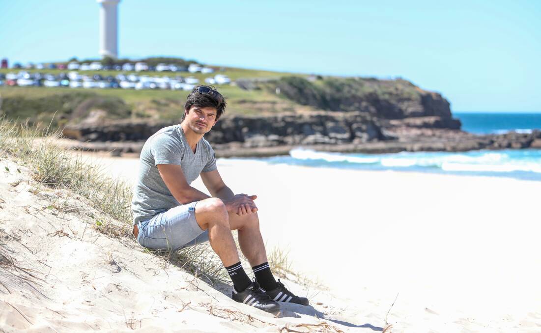 Local hero: Matthew Pellow, originally from Dubbo, helped save the life of a man at Wollongong’s City Beach. Picture: Adam McLean 