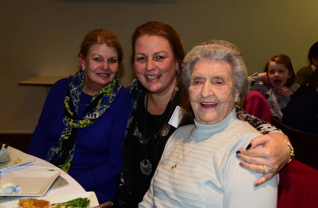 Tracey Scranton, Sandy Birkett-Smith and Bess Birket enjoyed a nice night out at the Westside Hotel.