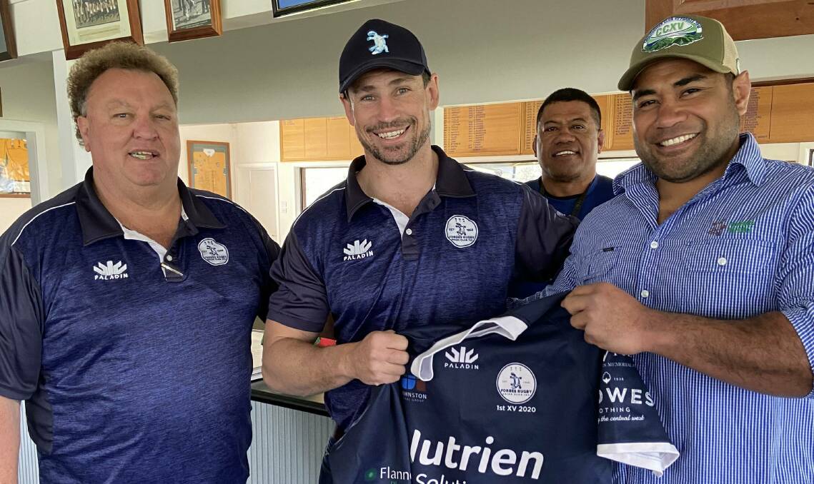 Phil Prior, Mahe Fangupo and Heamani Lavaka presented Andrew Hubbard with his shirt before his 390th game for the Forbes Platypi in 2020. Picture supplied
