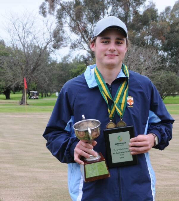 ACING IT: Dubbo teenage golfing star Jones Comerford has been seleced in the Australian All Schools squad after finishing as the individual champion at the national titles. Photo: NICK GUTHRIE
