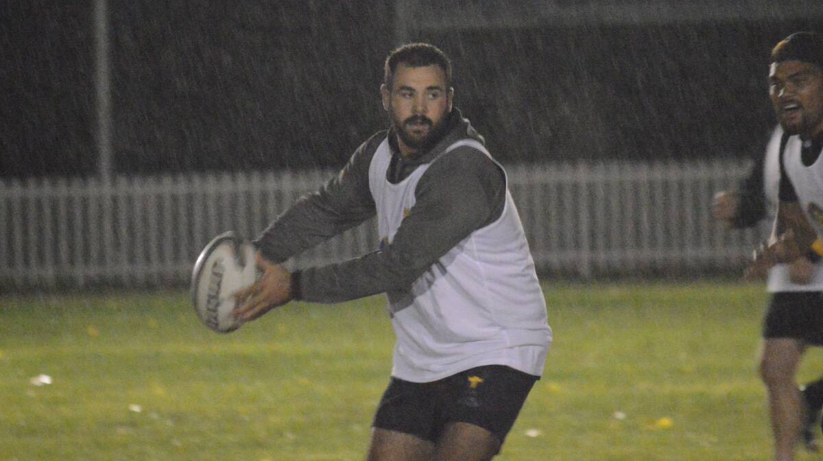 LEADER: Peter Fitzsimmons in action at Central West training at Molong on Wednesday night. Photo: MATT FINDLAY