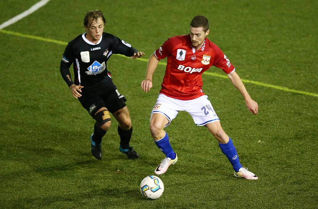 HE'S BACK: Dubbo junior Jacob Tratt, pictured playing for Sydney United recently, has signed with the Wellington Phoenix. Photo: GETTY IMAGES