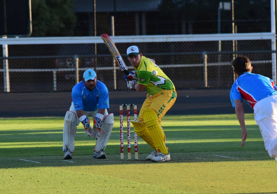 ONE TO WATCH: Hornet Adam Wells is just one of the batsman who will be capable fo clearing the rope on Friday night. Photo: PAIGE WILLIAMS