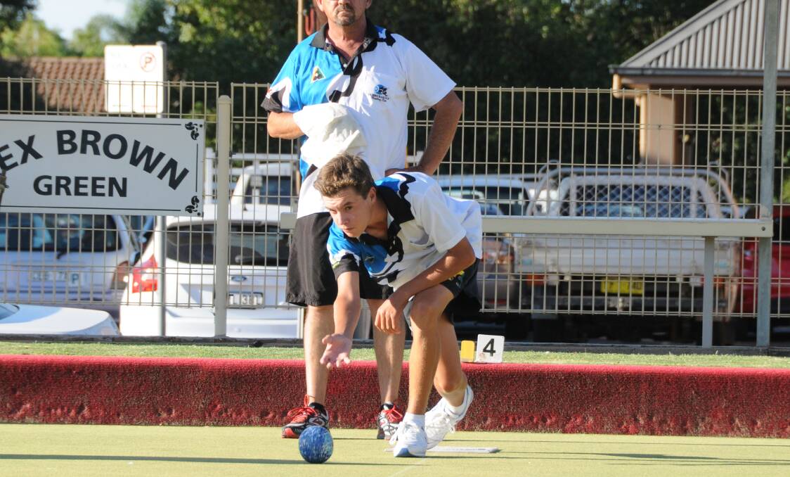 DRAWCARD: Local champion bowler Jono Davis will be one of the competitors to watch at this weekend's 7-a-side Championships. Photo: FILE