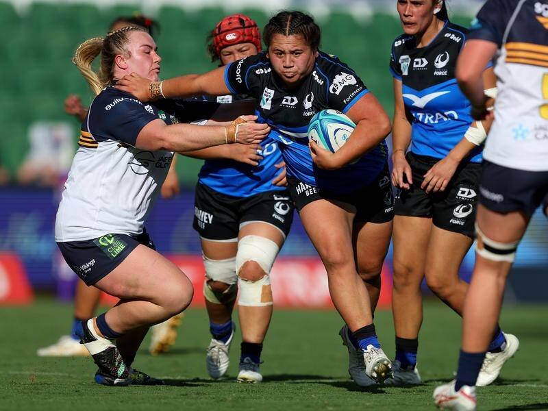 Hera-Barb Malcolm Heke (centre) scored two tries as the Western Force tamed the Brumbies in SuperW. (James Worsfold/AAP PHOTOS)
