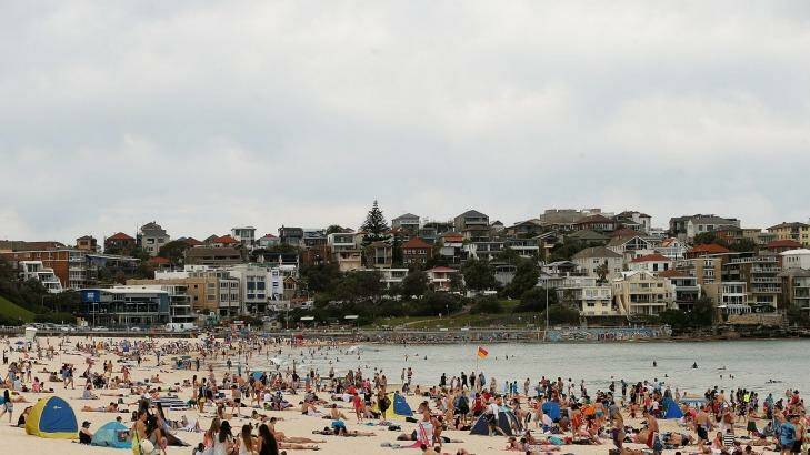 Beaches were packed thanks to the 30 degree weather on Sunday Photo: Daniel Munoz via Getty Images