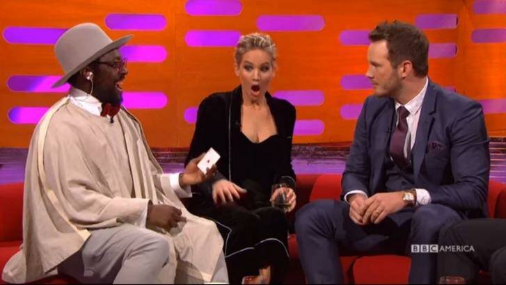 Jennifer Lawrence's face at Chris Pratt's magic trick was priceless. Photo: YouTube