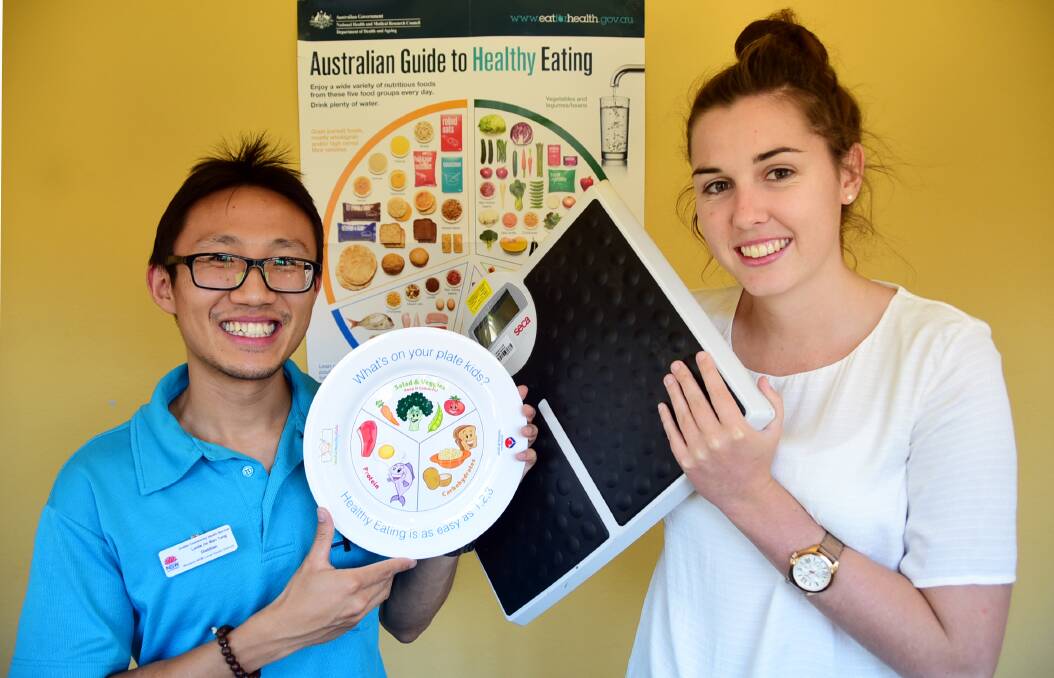 Dietitians Leslie Tang and Rachelle Lee are willing and ready to help Dubbo residents improve their health. 			Photo: BELINDA SOOLE