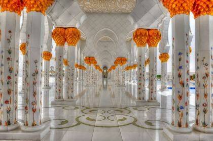 Sheikh Zayed Mosque is the eighth largest in the world. str7abudhabi