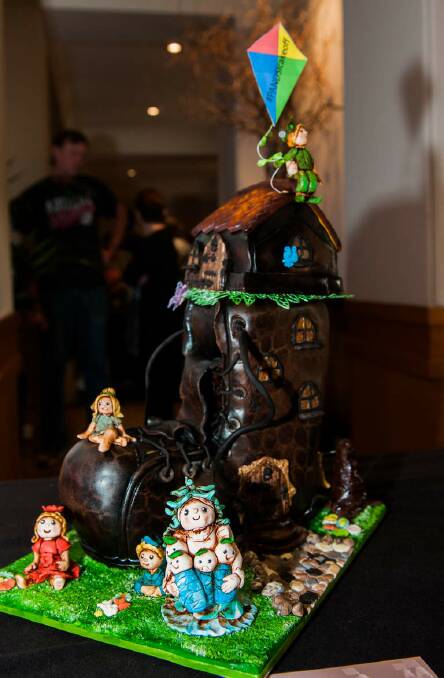 The 'Old Woman Who Lived in a Shoe' cake baked by Someonesaycake? was auctioned for $650. Photo: Elesa Kurtz
