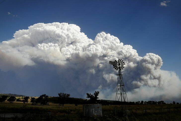 Smoke from the Sir Ivan fire east of Dunedoo, NSW, seen from Coolah, on Sunday 12 February 2017. fedpol Photo: Alex Ellinghausen  Photo: Alex Ellinghausen