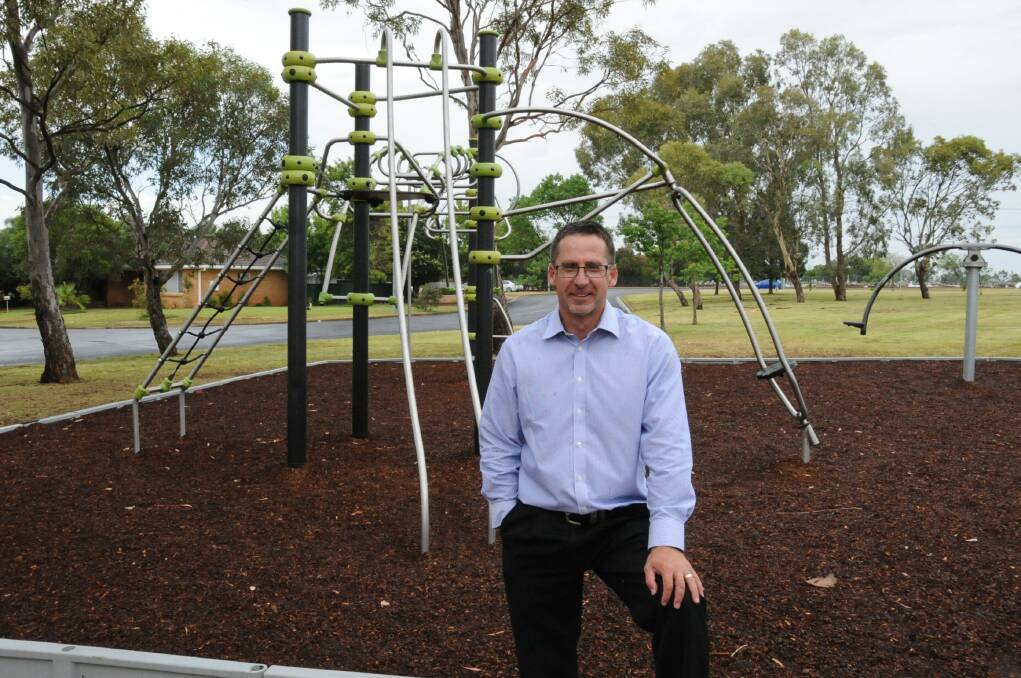 Dubbo City Council manager horticulture services Ian McAlister.		          Photo: HANNAH SOOLE