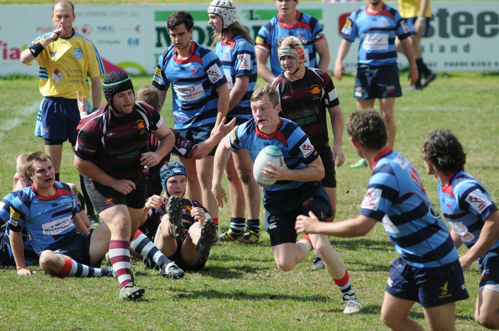 Dubbo Kangaroos Brad Collins goes on the attack during Sunday s loss to Parkes. 	Photo: STEVE GOSCH