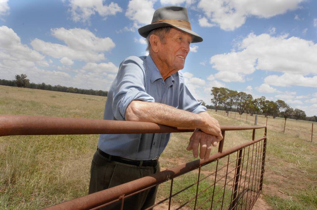 Respected farmer Harry West at his property 'Globelands', north-west of Dubbo, in 2007.										    File photo