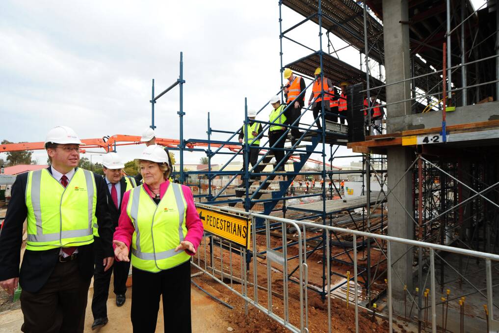 Dubbo MP Troy Grant and NSW health minister Jillian Skinner visit the construction site to view progress on the Dubbo Hospital redevelopment. Photo: BELINDA SOOLE