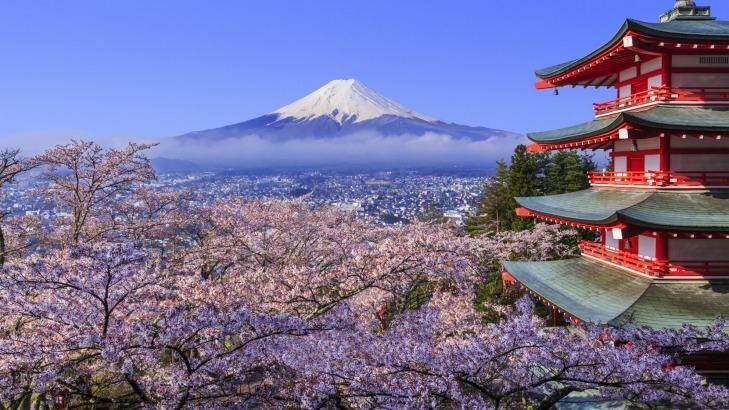 ***Photo credit: Getty Images
***No archiving

Asakura Fuji Sengenjinja and Mt.Fuji, Japan Photo: Yoshio Tomii