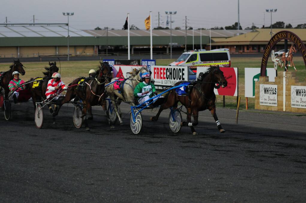 Curls Toby will back up at Dubbo tonight after winning at the same track six days ago.
