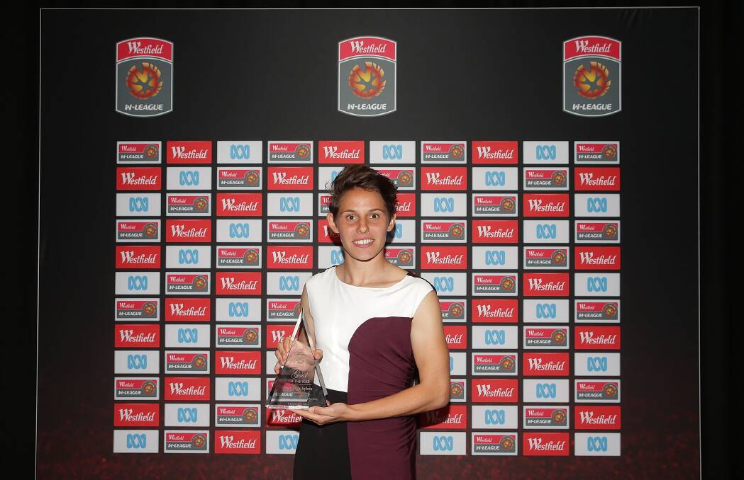 Ashleigh Sykes with her W-League Goal of the Season award on Monday night. Yesterday she was named in the Matildas World Cup squad. Photo: GETTY IMAGES