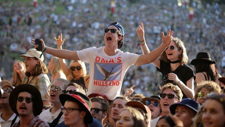 Music fans enjoy DMA's performance at the amphitheatre stage during Splendour in the Grass 2016. Photo: Mark Metcalfe/Getty Images