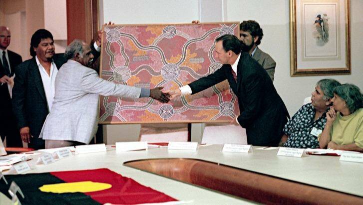 A meeting of Aboriginal representatives, ministers and Prime Minister Paul Keating on April 27, 1993.  Photo: National Archives of Australia