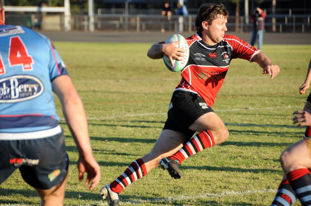 Ryan Pratten in action for the Narromine Gorillas last season. The club has been battling low player numbers recently. 	        Photo: KATHRYN O SULLIVAN