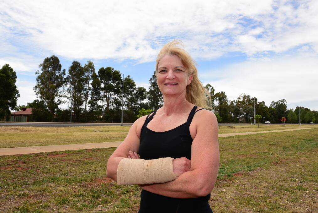 Dubbo's Melanie Currey returned home from Las Vegas with a broken arm but could not have been more proud after completing the World's Toughest Mudder.	Photo: BELINDA SOOLE