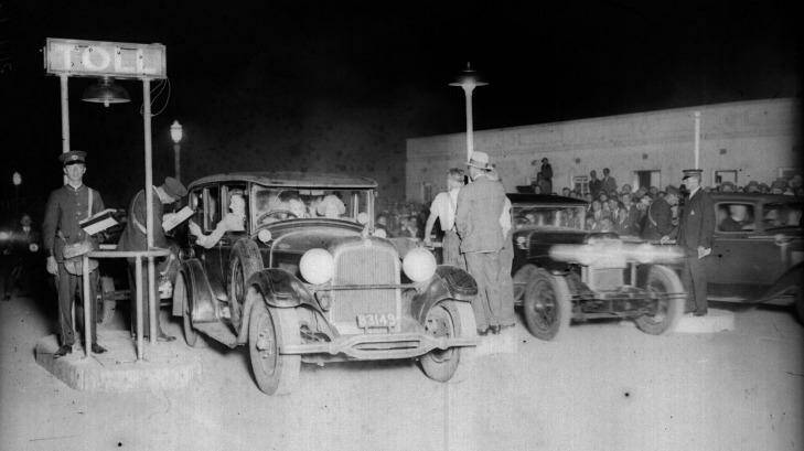 A toll booth in operation on the day the Harbour Bridge opened: March 19, 1932.