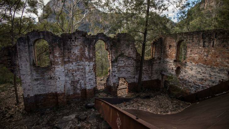 Abandoned paraffin sheds of the Shale Oil Refinery at Newnes. Photo: Wolter Peeters