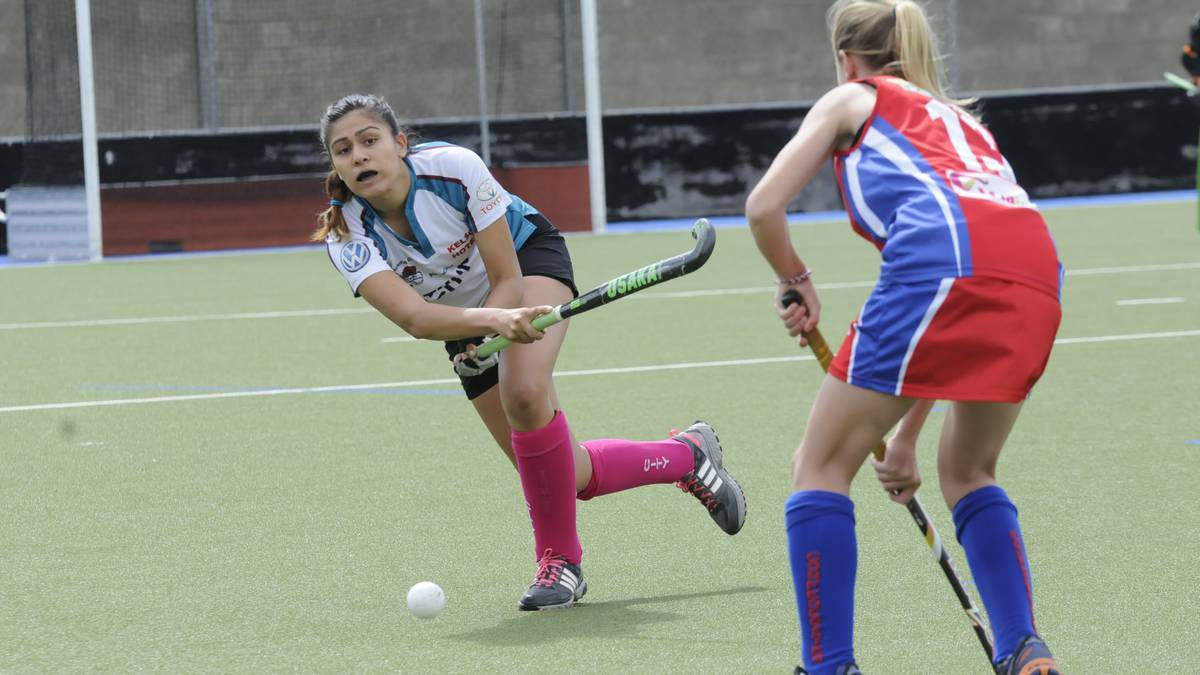 CITY COMFORT: Bathurst City's Jess Gardner spears a pass past the Confederates defence on Saturday. Photo: PHILL MURRAY