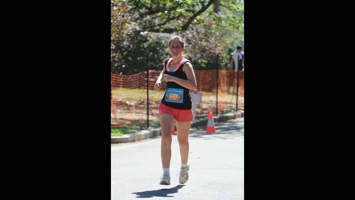 10km: Emily Wright. Photo: STEVE GOSCH