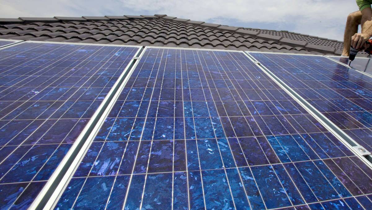  The Dubbo Solar Hub is among eight projects in NSW and 22 in Australia selected to go through to the final bid stage for $100 million to be provided by the Australian Renewable Energy Agency.