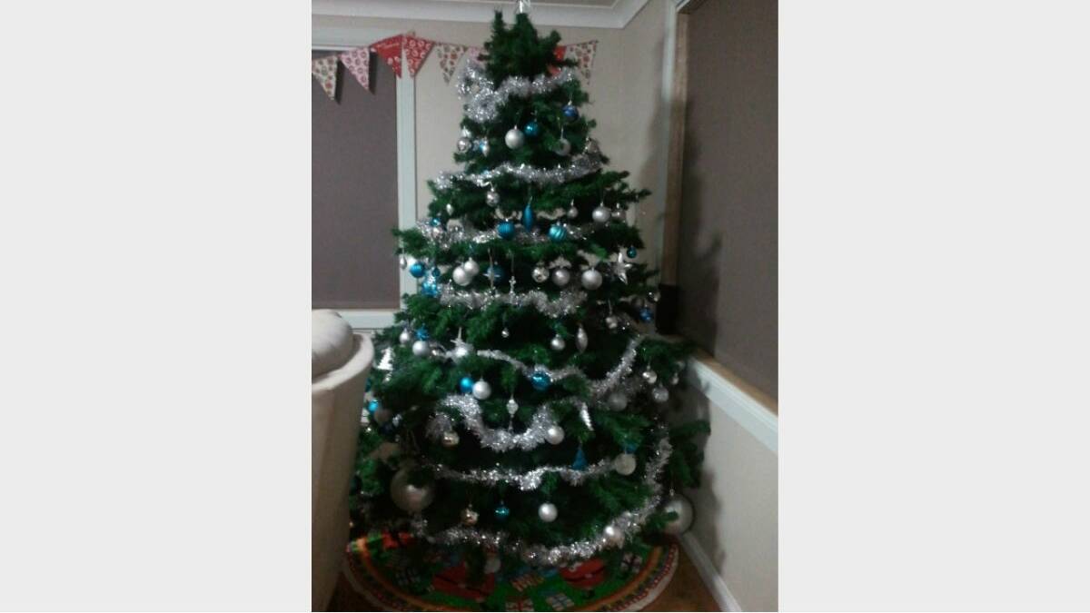 26. This family Christmas tree was sent in by Judy Armstrong. Do you think it is a winner? Vote below. 