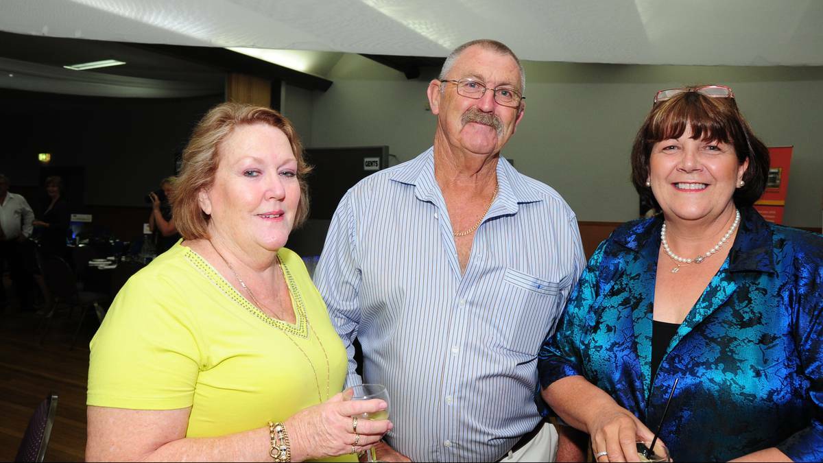 NATROAD TRANSPORT OPERATORS ASSOCIATION: Shelley and Keith Perkins with Margaret Sullivan