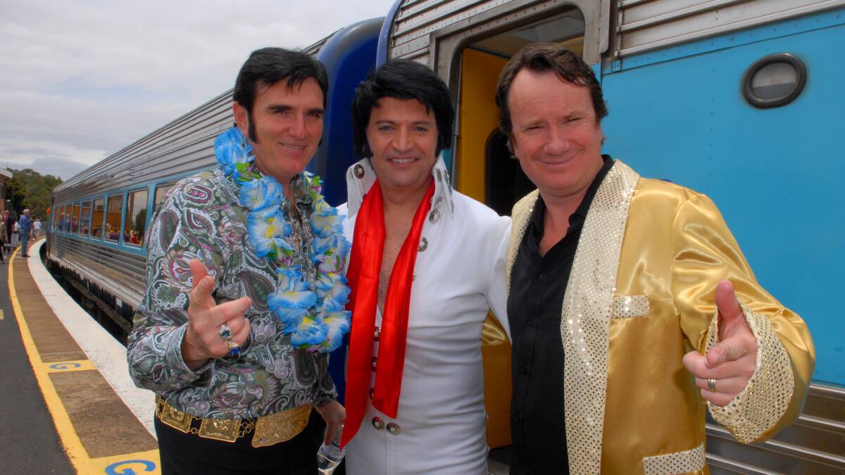 Elvis is in Bathurst as the Elvis Express makes a short stop on the way through to Parkes. Photo: Zenio Lapka. 