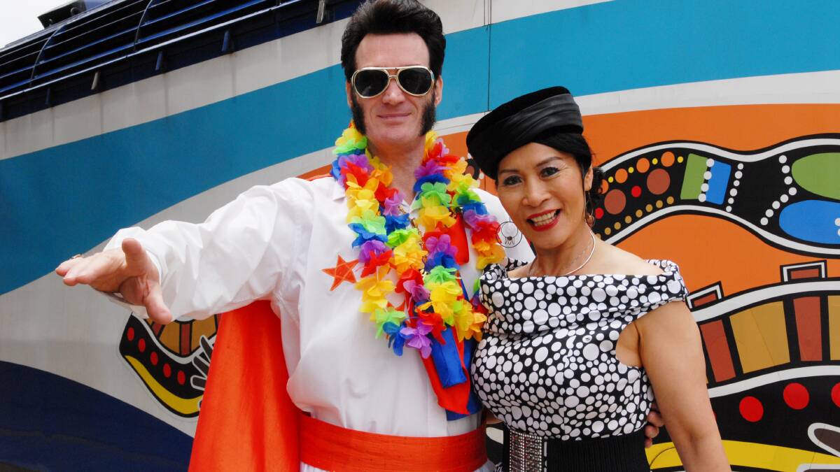 Elvis is in Bathurst as the Elvis Express makes a short stop on the way through to Parkes. Photo: Zenio Lapka. 