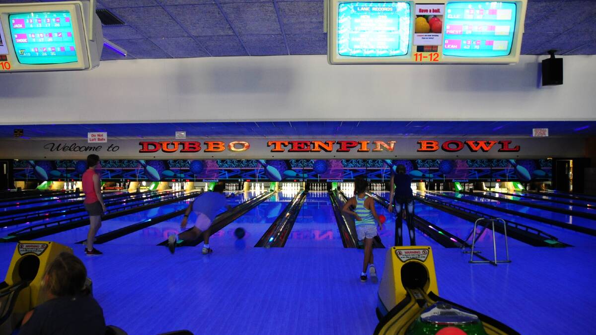 TEN PIN BOWLING: Players in action. Photo: LOUISE DONGES.