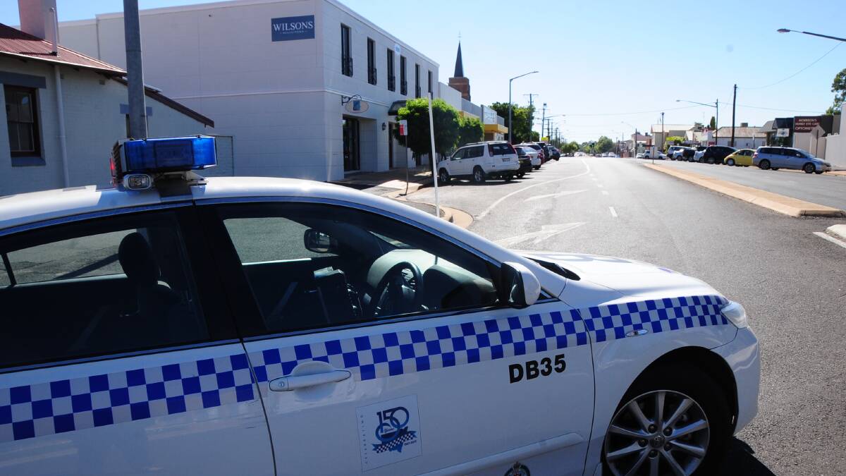 Wingewarra Street was closed this morning due to an incident at Centrelink. Photo: BELINDA SOOLE
