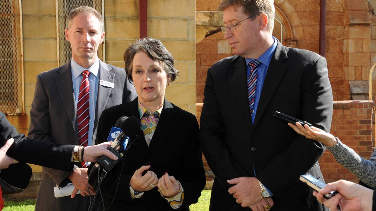 Acting Health Minister Pru Goward with NSW Local Heatlh District chief executive Scot McLachlan and NSW Deputy Premier Troy Grant. 

Photo: BELINDA SOOLE 