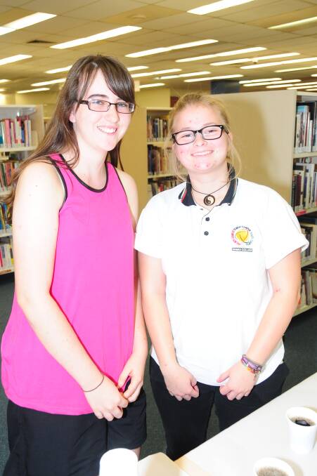 Erin Barwick and Emily Garnsey at the Youth Week Trivia night Dubbo Library