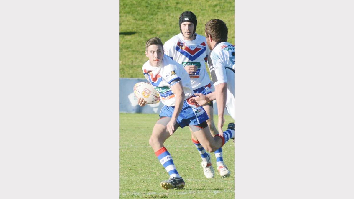 Sam Dwyer scored two tries in Parkes Spacemen’s win against Cobar yesterday.
Photo: Renee Powell 0614League_4608