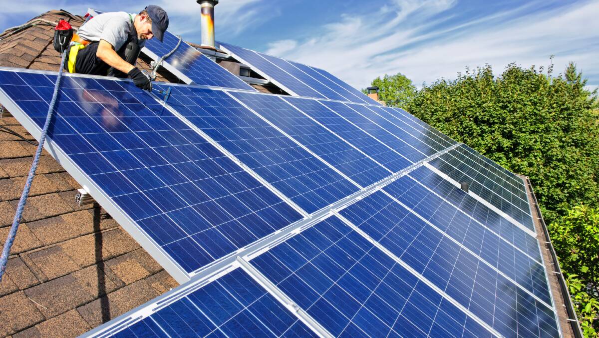 Dubbo jobs could be lost if the federal government implements recommendations by the Renewable Energy Target review to dramatically cutback solar energy subsidies.
