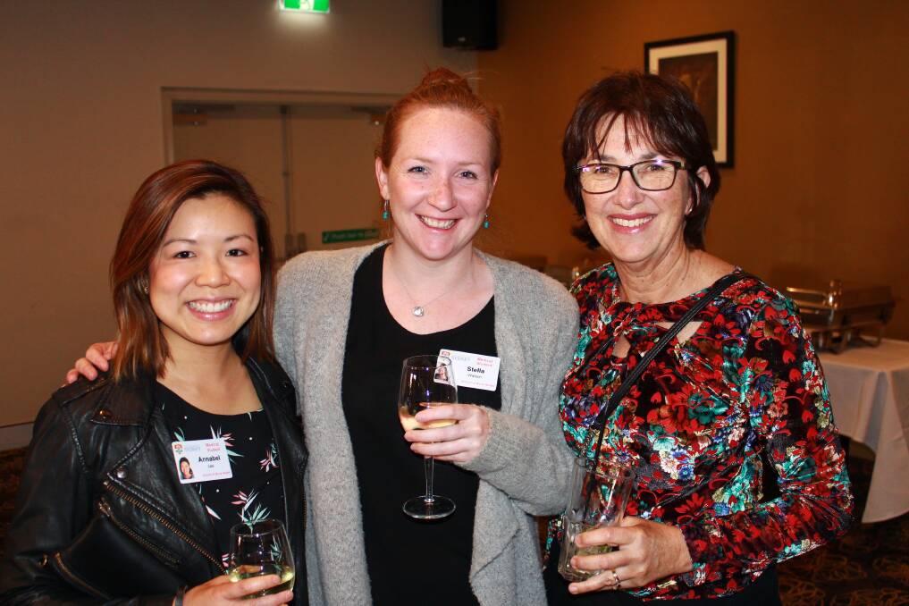 School of Rural Health senior lecturer and Dubbo Doctor Jenny Geraghty (right) welcoming new University of Sydney medical students Annabel Lee and Stella Watson. Photo: CONTRIBUTED