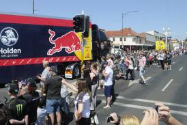 BIG RIGS: William Street was the place to be to watch the transporters roll in. Photos: CHRIS SEABROOK