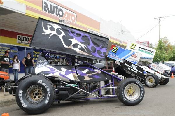Adam Wray’s sprintcar. Wray will be in town this weekend for round two of the Thunder Thru The Plains Series, he will have his car on display at Brennan’s Mitre 10 from 10am to 2pm.
