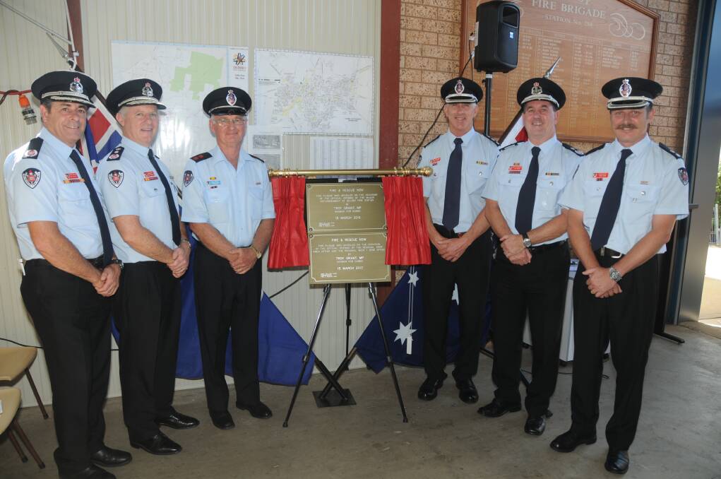 Fire and Rescue NSW assistant commissioner Rob McNeil, commissioner Greg Mullins, Delroy Fire Station captain Bernie Reid, chief superintendant Neil Harris, deputy commissioner Jim Smith and superintendant Greg Lewis.	Photo: AMY McINTYRE